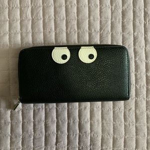 Eye wallet